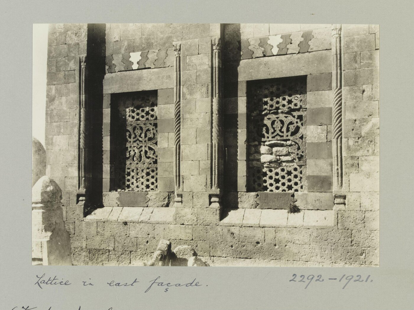 K.A.C. Creswell, Window decoration in Mausoleum of Shihab al-Din al-Adhra'i, Aleppo