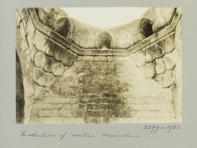 Dome pendentives of western mausoleum in Madrasa al-Zahiriyya, Aleppo