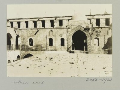Interior court in Khan al-Sabun, Aleppo