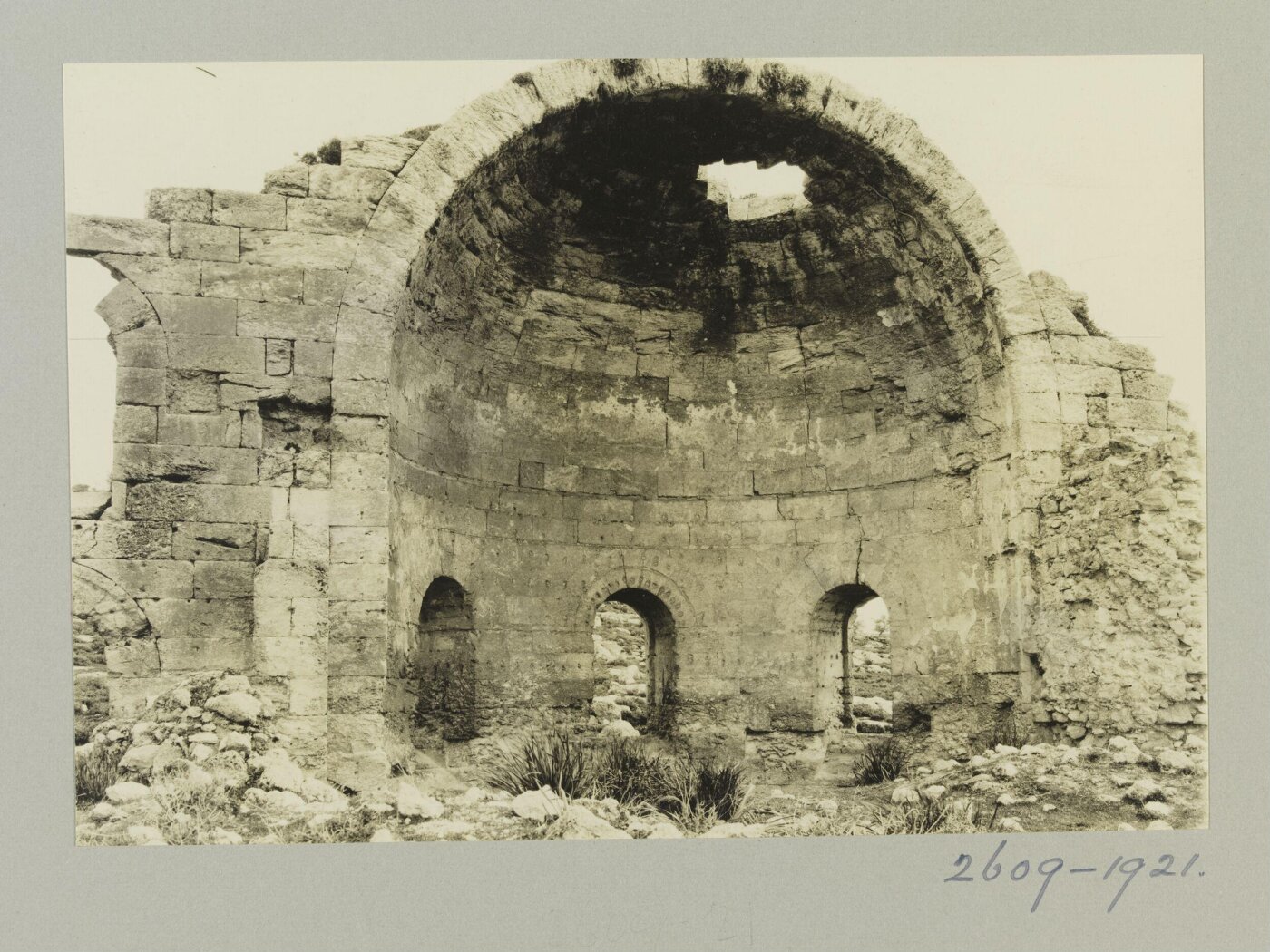 K.A.C. Creswell, The freestanding remains of the church of Saint Anne, Bayt Jibrin