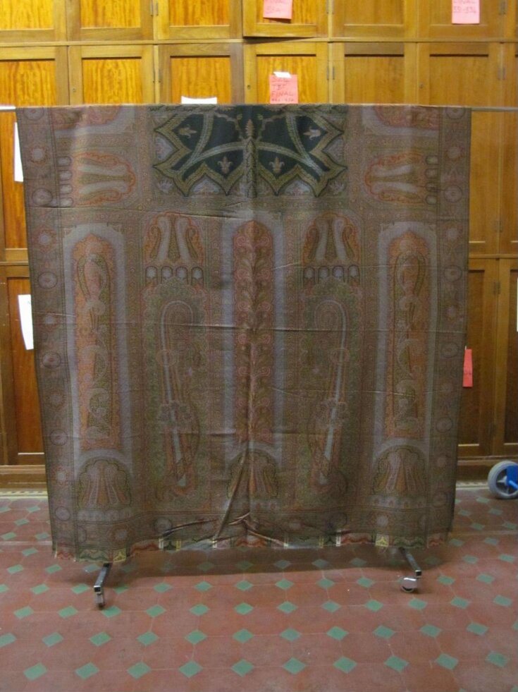 Shawl top image