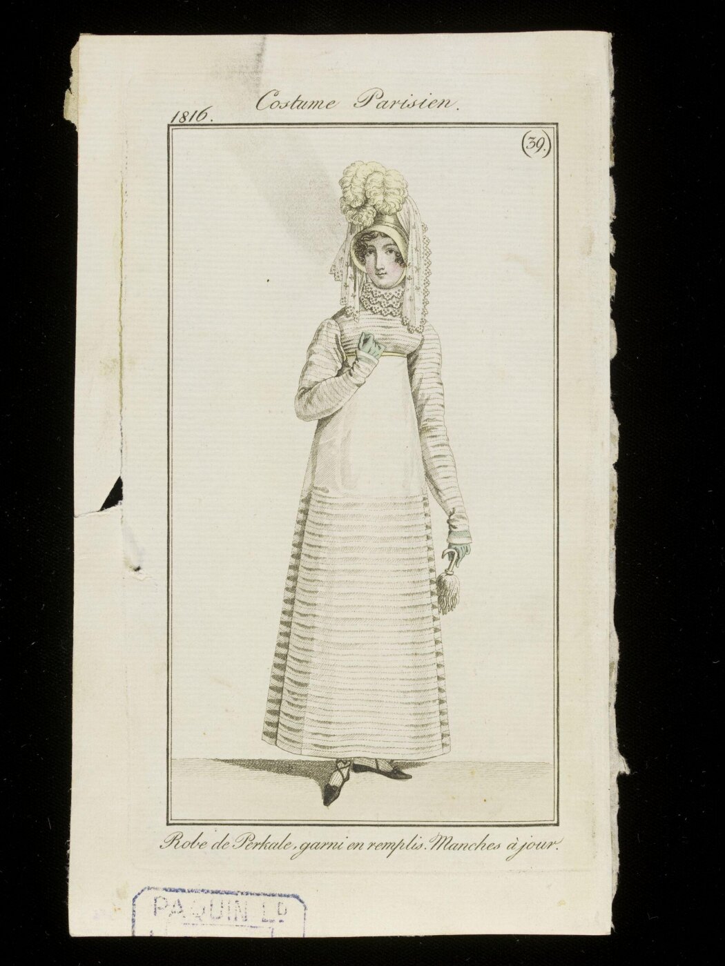 Unknown, Robe de Perkale, garni en remplis. Manches à jour.