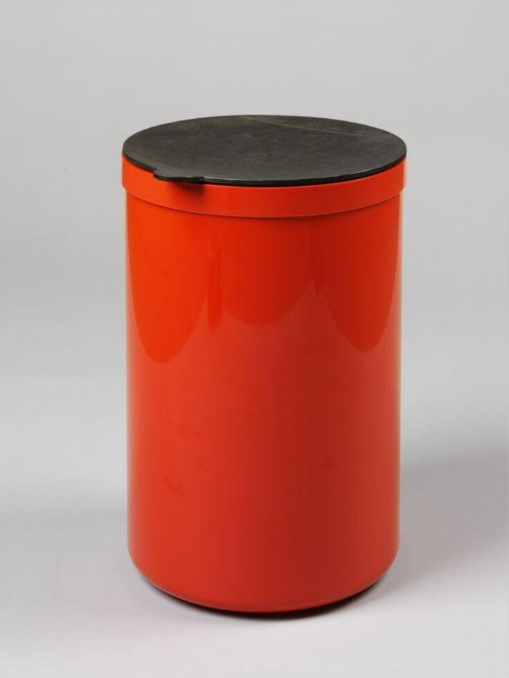 Red wastepaper bin from 'Input' range image
