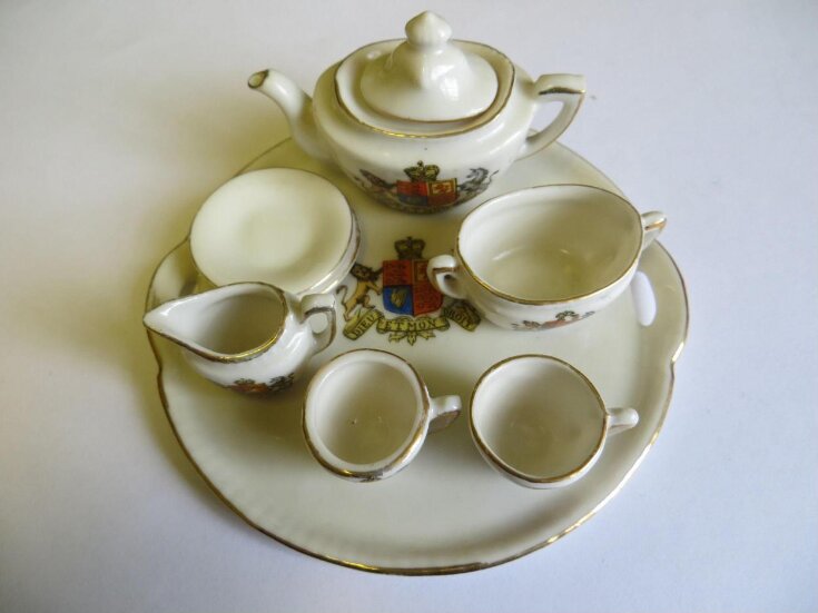 Miniature Teaset top image