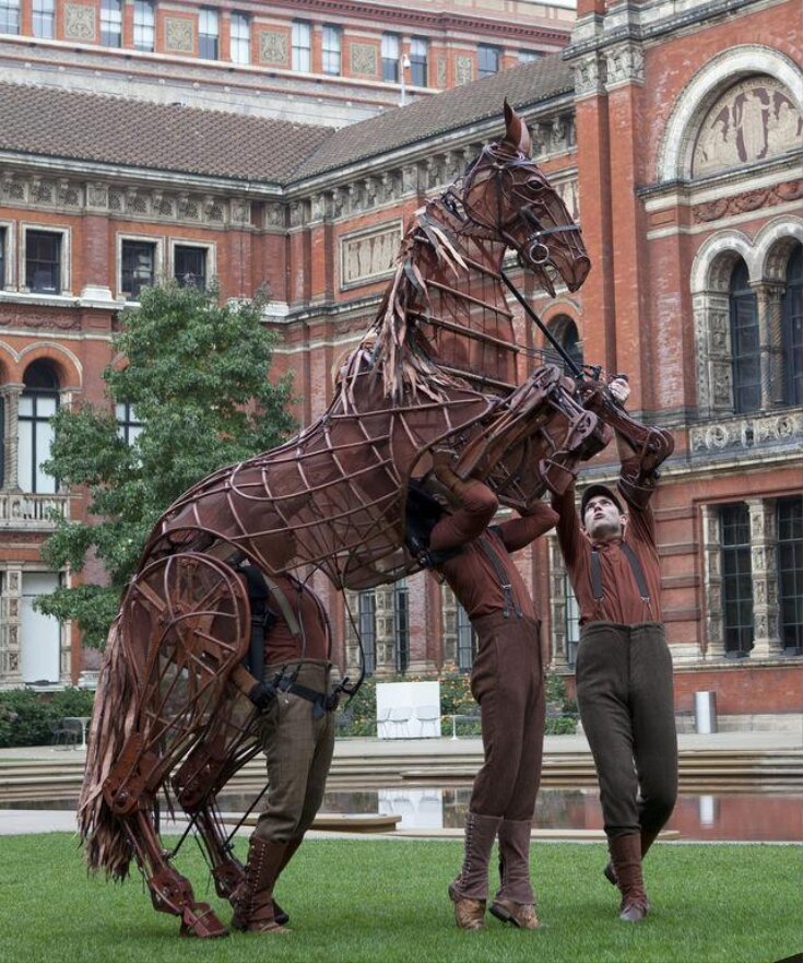 Joey puppet from War Horse top image