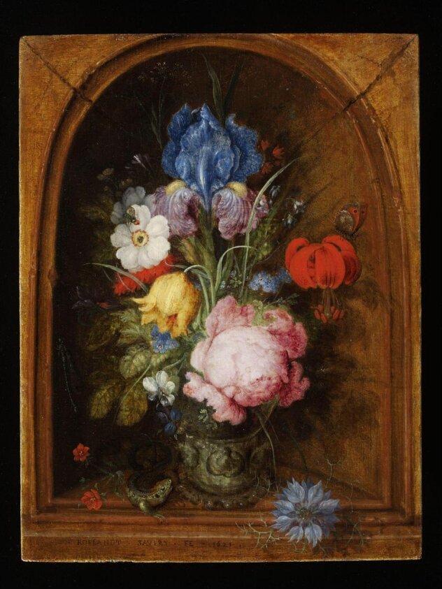 Flowers in a Niche