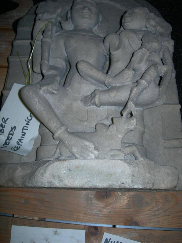 Sculpture top image