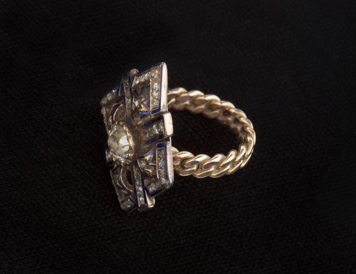 Ring, 1889