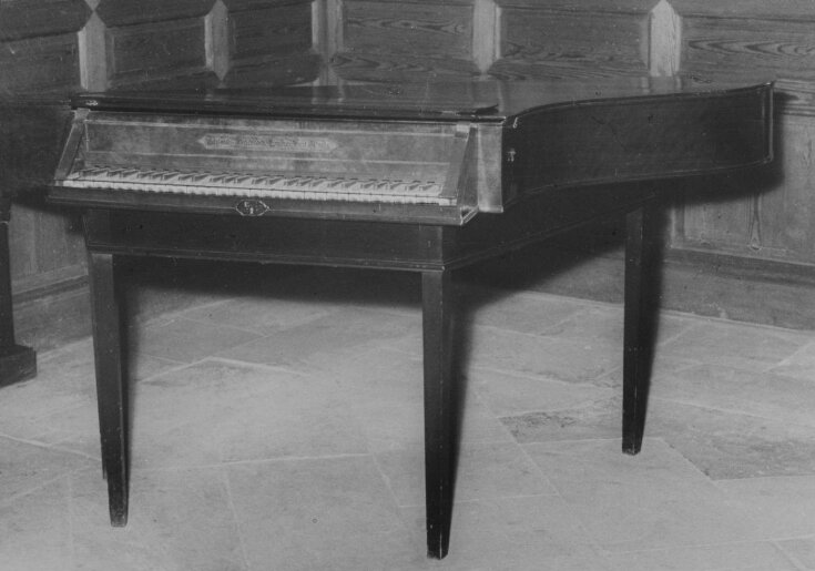 Spinet top image
