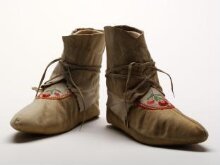 Pair of Moccasins thumbnail 1