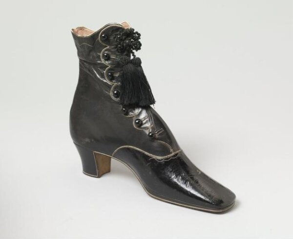 Model Boot | Newton, George | V&A Explore The Collections