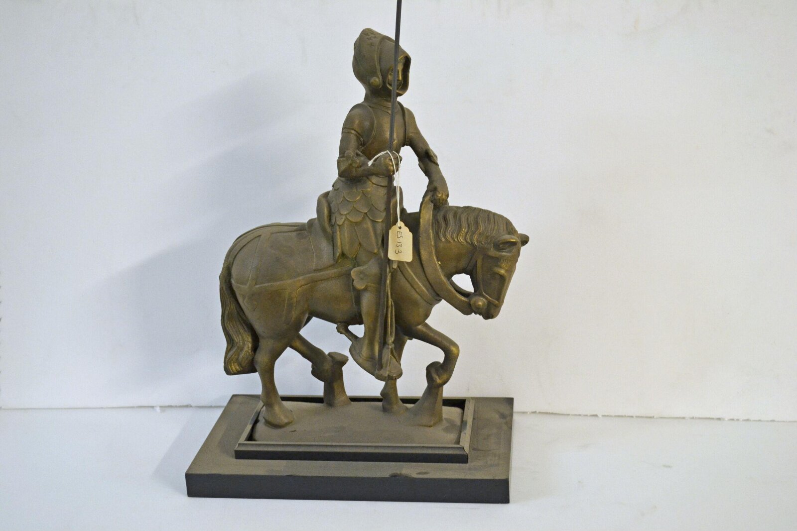 Statuette