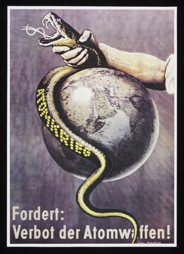 Fordert: Verbot der Atomwaffen! top image