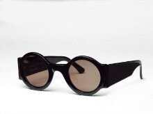 Sunglasses thumbnail 1