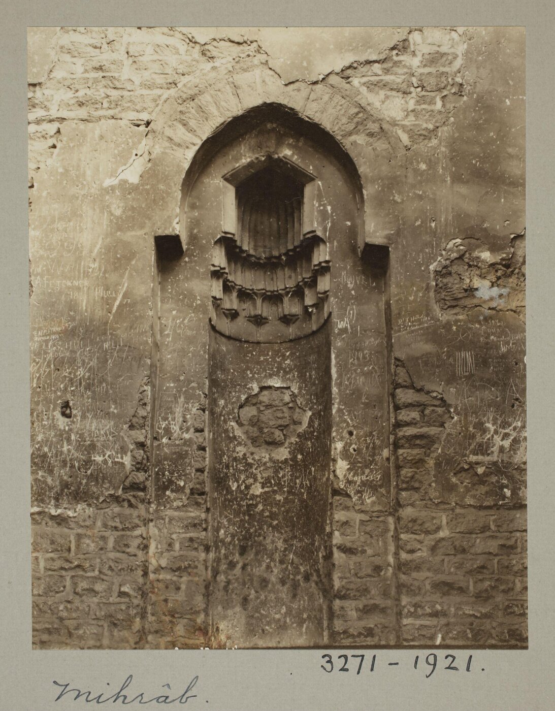 K.A.C. Creswell, Mihrab of mausoleum of Anas (Yunus al-Dawadar), Cairo