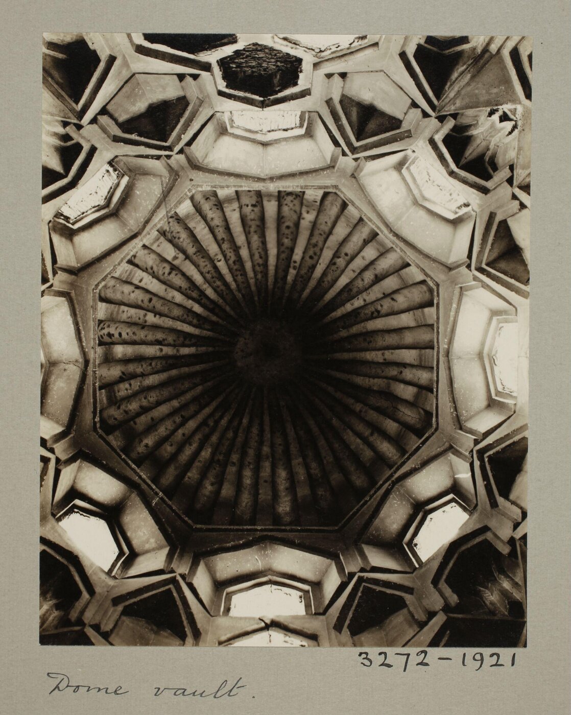 K.A.C. Creswell, Dome vault of the mausoleum of Anas (Yunus al-Dawadar), Cairo