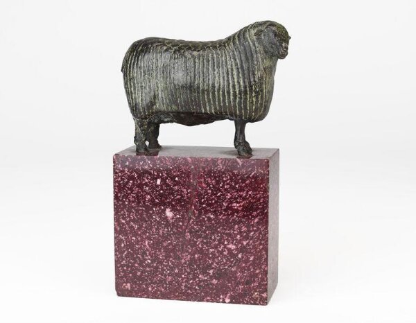 世界初動物発見史 Herbert Wendt Lincoln Ram (Conqueror) | Haseltine, Herbert | V&A Explore The