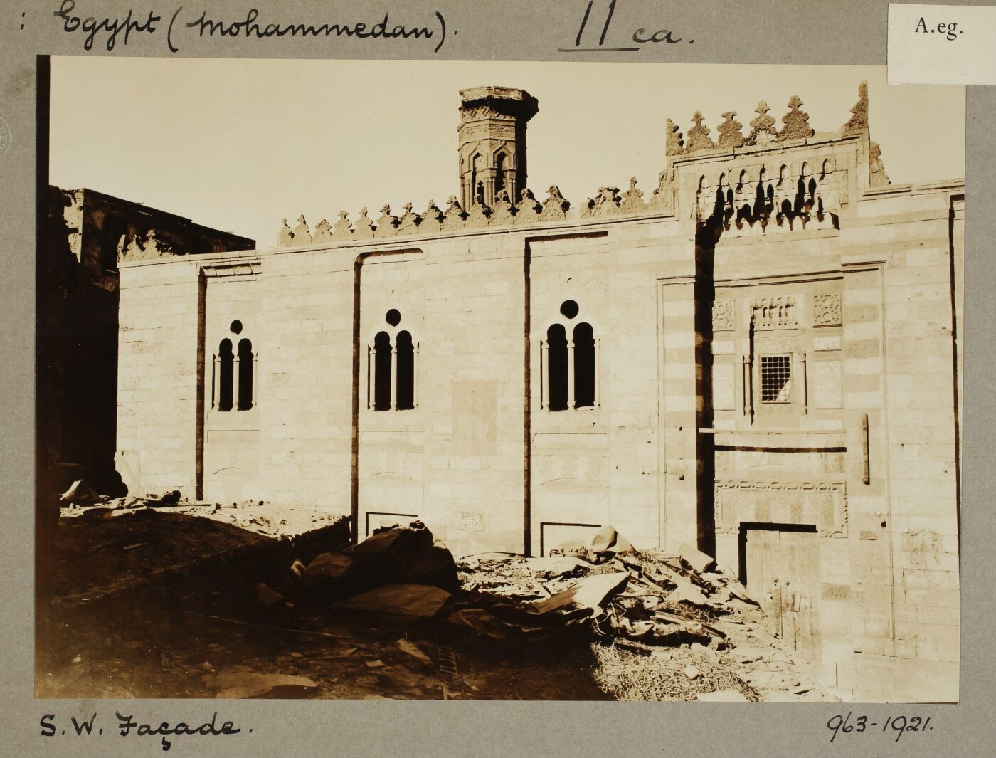 K.A.C. Creswell, The southwest façade of the mosque of Qadi Yahya Zayn al-Din in Bulaq, Cairo