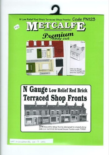 N Gauge Low Relief Red Brick Terraced Shop Fronts