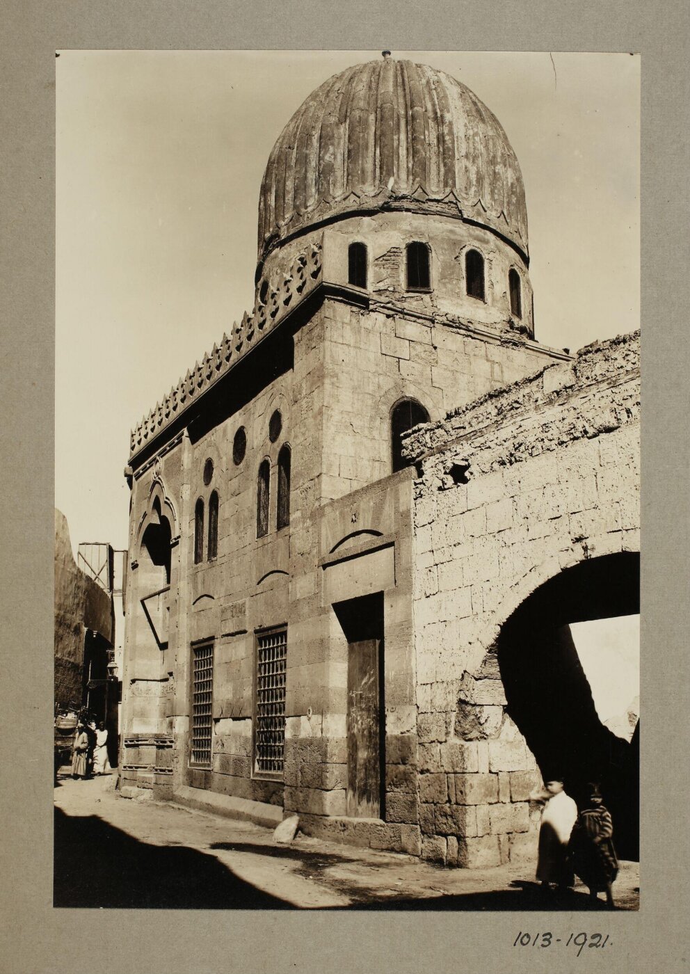 K.A.C. Creswell, The funerary mosque of Mamluk Amir Sudun al-Qasrawi, Cairo