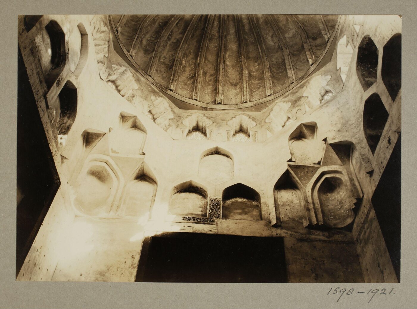 K.A.C. Creswell, Pendentive of dome in the mausoleum of Sayyida Ruqayya, Cairo