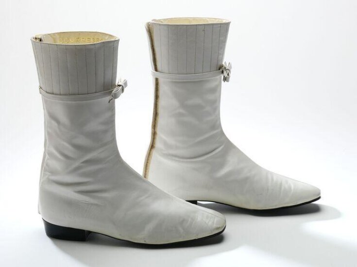 Cheap white boots outlet uk