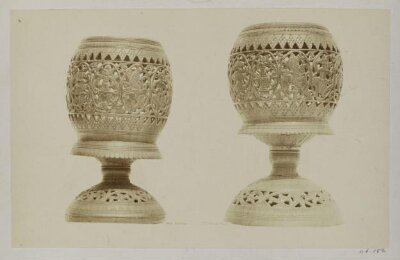 Modern Javanese sculpture, two carved cocoa-nut cups
