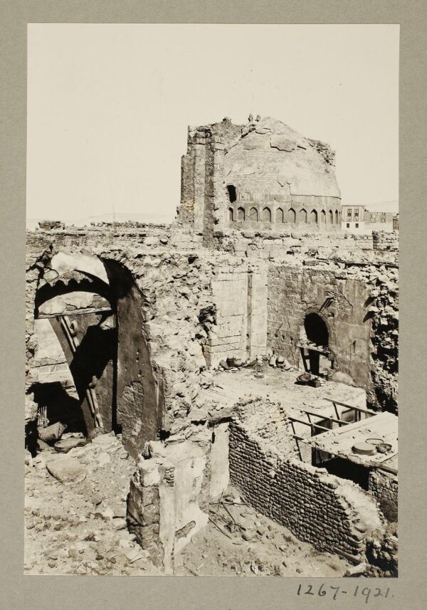 Interior of the bimaristan (hospital) of Mamluk Sultan al-Mu'ayyad ...