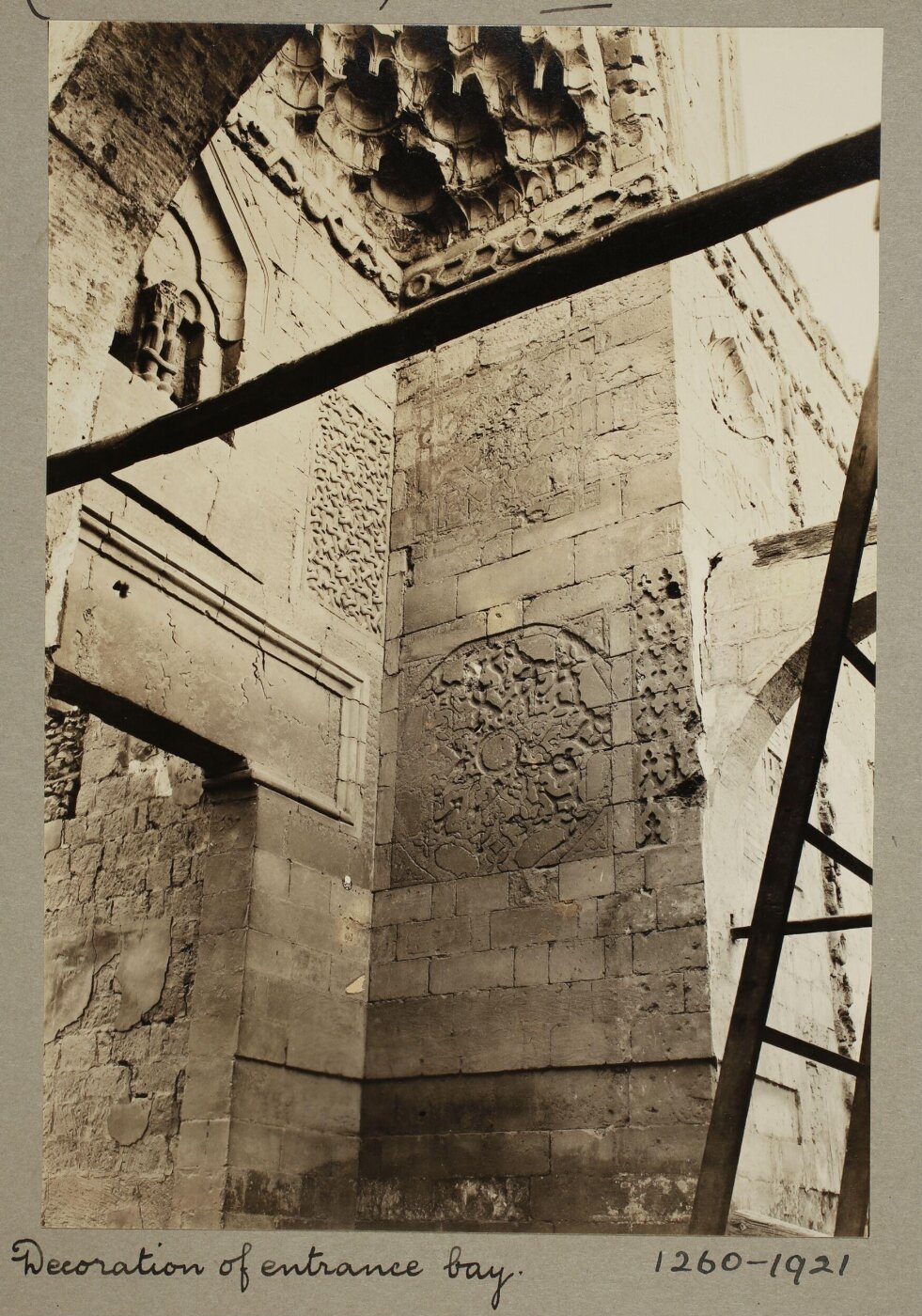 K.A.C. Creswell, Decoration of entrance bay in the bimaristan (hospital) of Mamluk Sultan al-Mu'ayyad Shaykh, Cairo