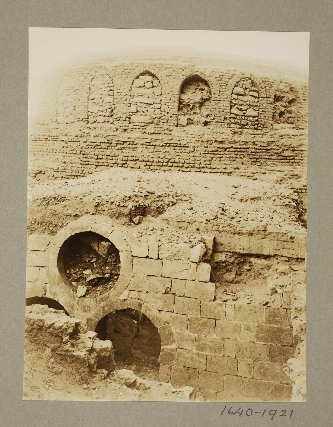 K.A.C. Creswell, Drum of fallen dome in the hammam of Mamluk Sultan al-Mu'ayyad Shaykh, Cairo