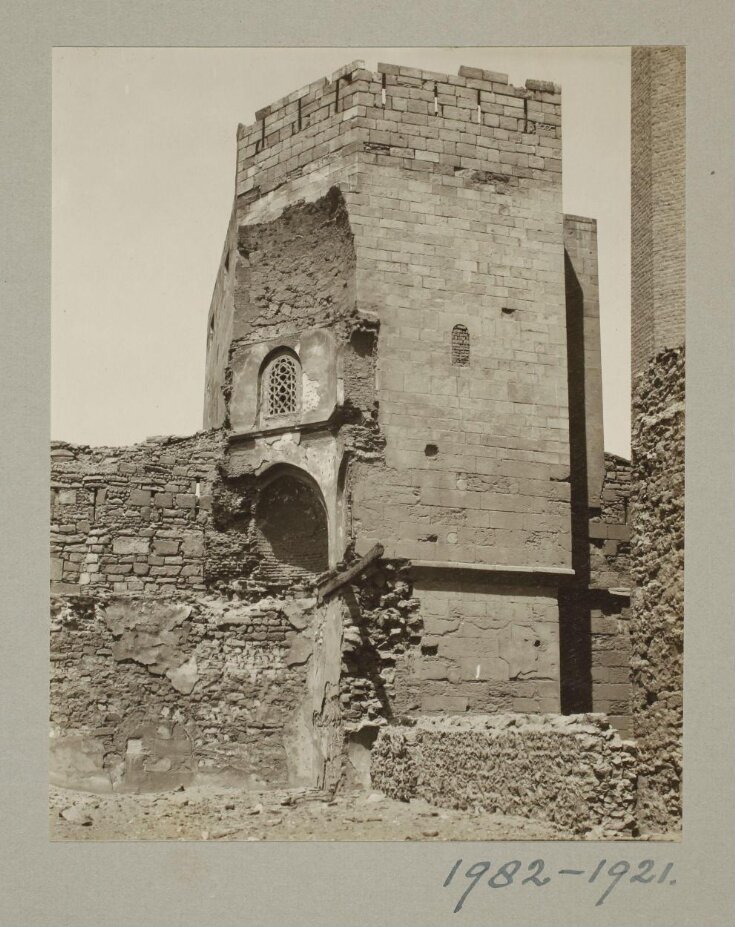 Squinch at northeast inner corner of the mosque of al-Hakim, Cairo top image