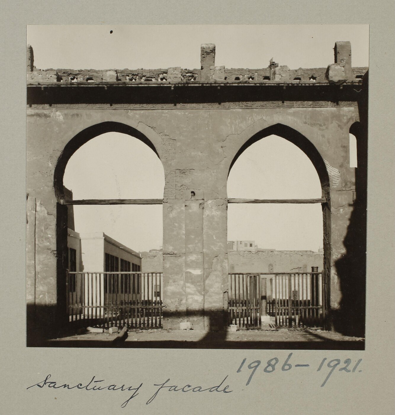 K.A.C. Creswell, Arcades of the qibla iwan at the mosque of al-Hakim, Cairo