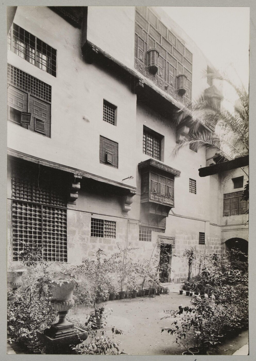 K.A.C. Creswell, Courtyard of the Bayt al-Suhaymi, Cairo