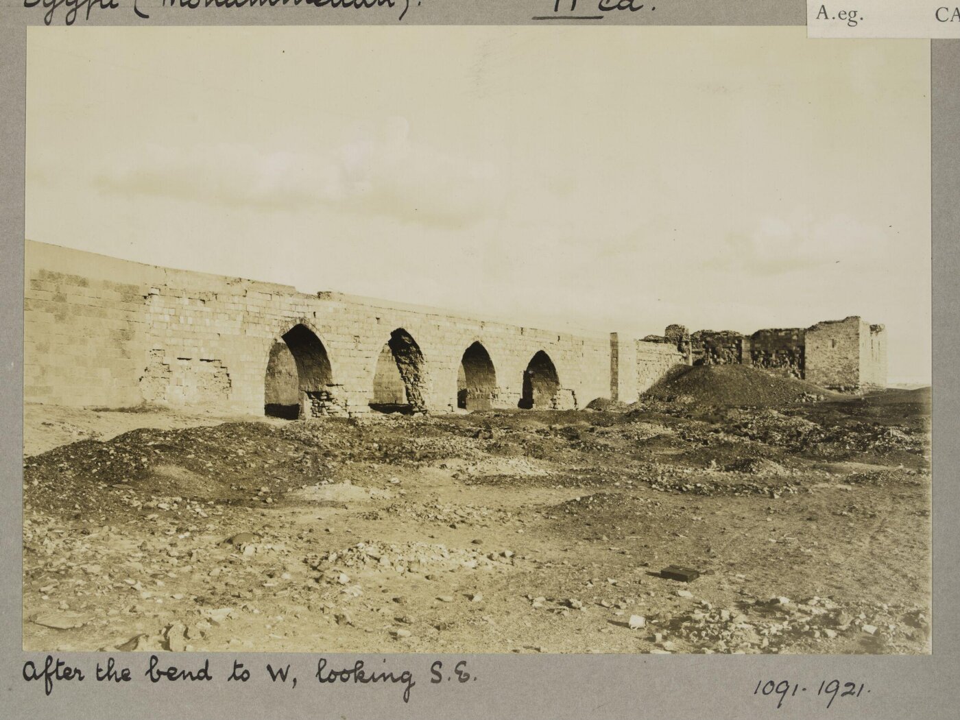 K.A.C. Creswell, Arches of the Great Aqueduct after the bend looking southeast , Cairo