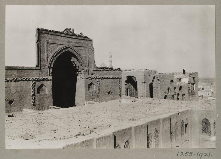 The façade of the bimaristan (hospital) of Mamluk Sultan al-Mu'ayyad Shaykh, Cairo top image