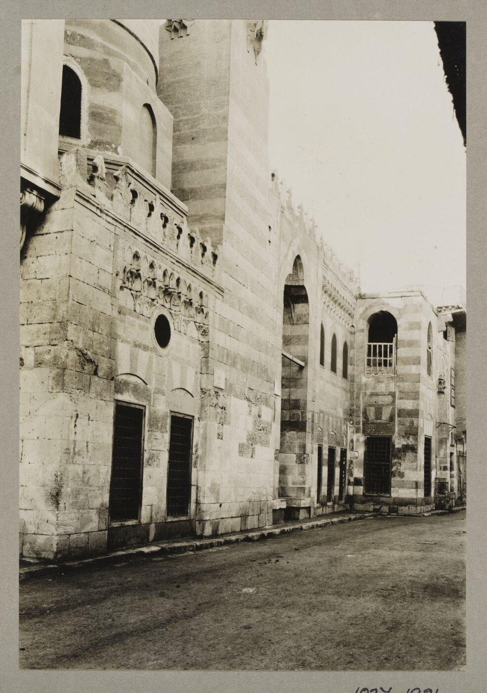 K.A.C. Creswell, Façade of the mosque of Mamluk Amir Timraz al-Ahmadi, Cairo