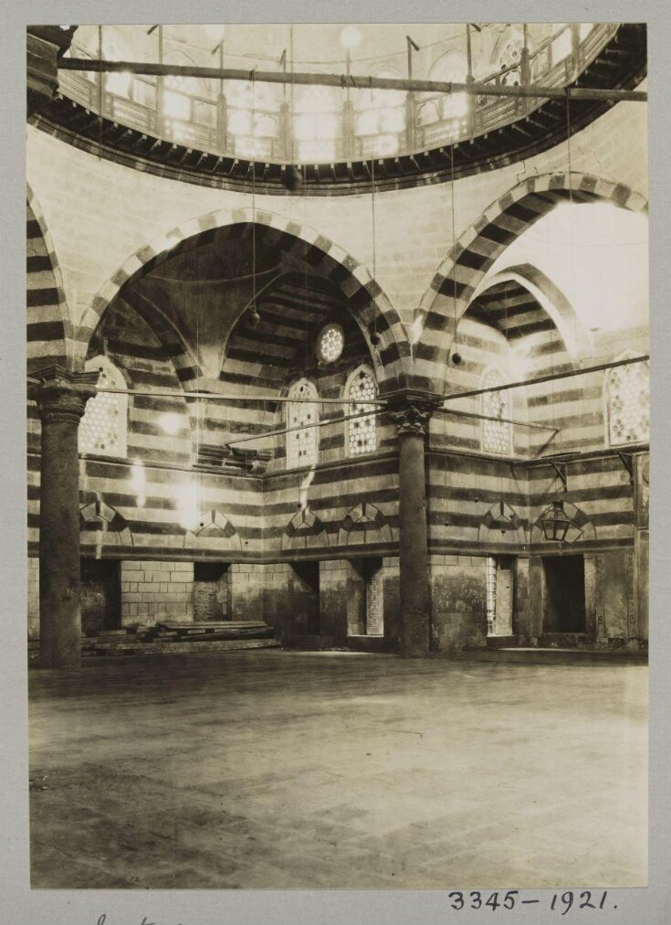 Interior view in the mosque of al-Malika Safiyya, Cairo top image