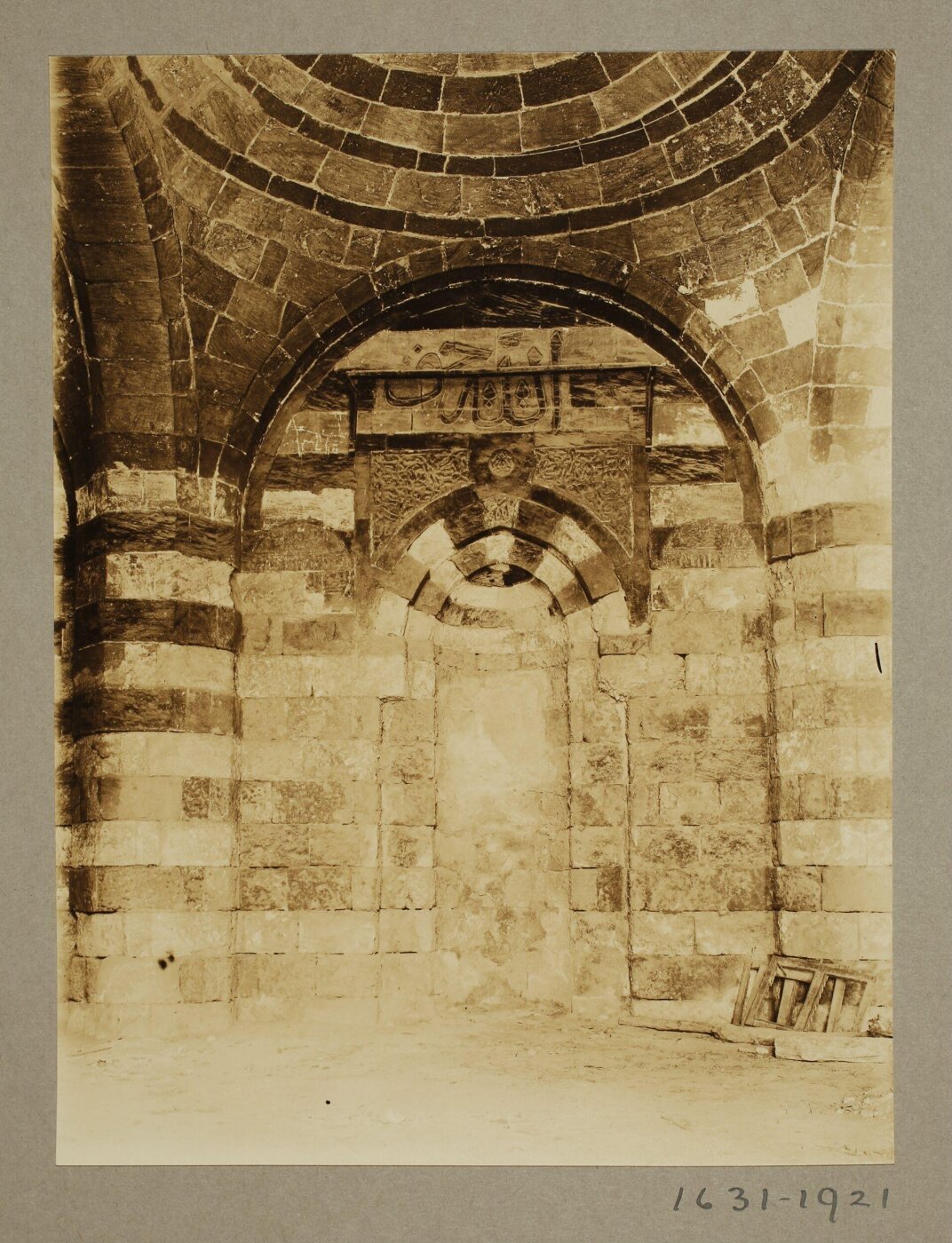 K.A.C. Creswell, Mihrab of the mosque of Mamluk Sultan Qansuh al-Ghawri (al-Manshiyya), Cairo