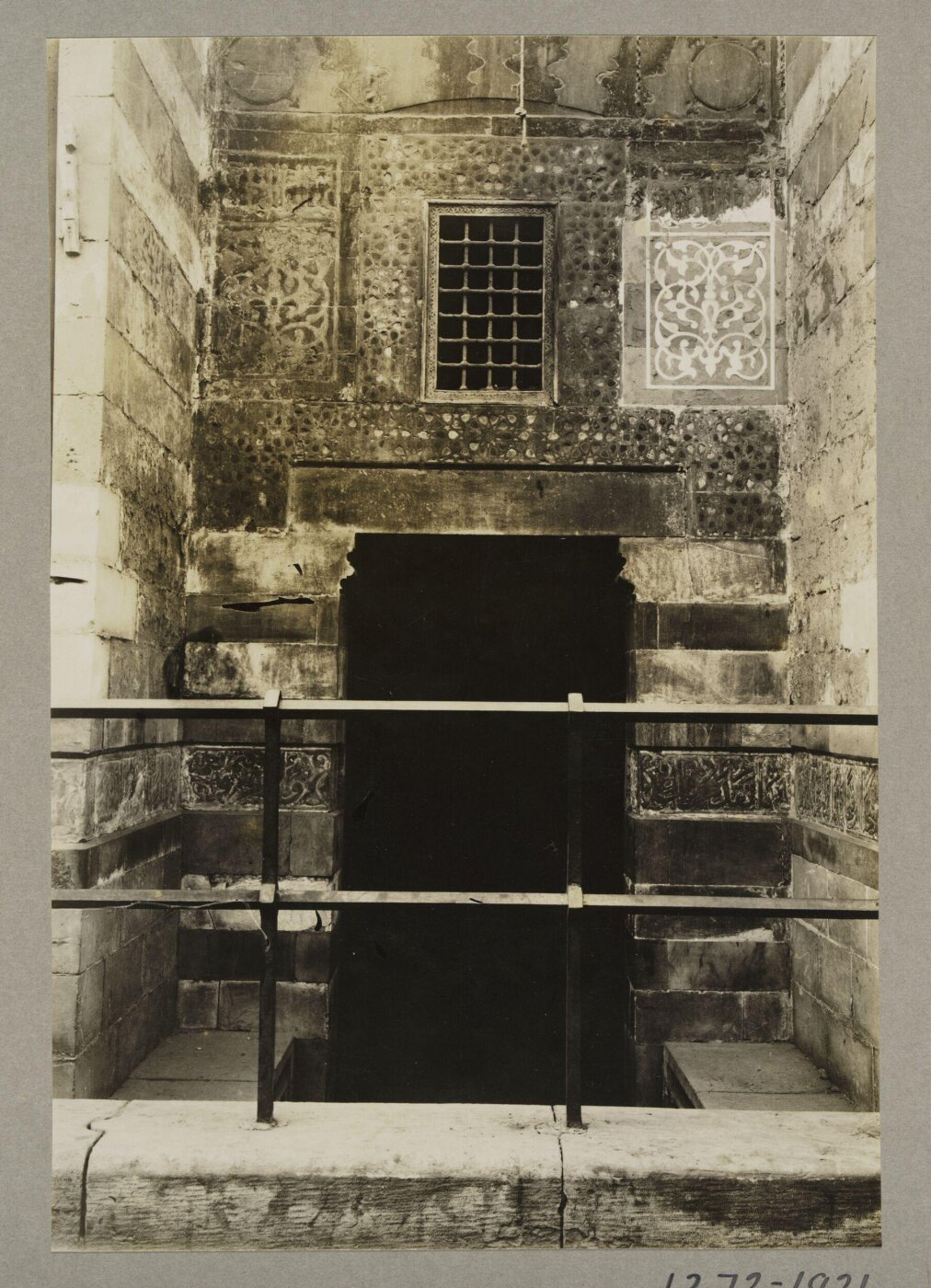 K.A.C. Creswell, Entrance of the mosque of Qadi ‘Abd al-Basit, Cairo