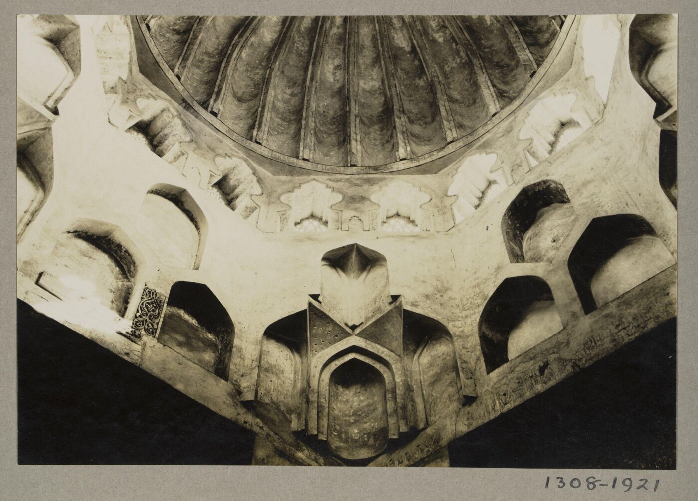 K.A.C. Creswell, Pendentive of dome in the mausoleum of Sayyida Ruqayya, Cairo