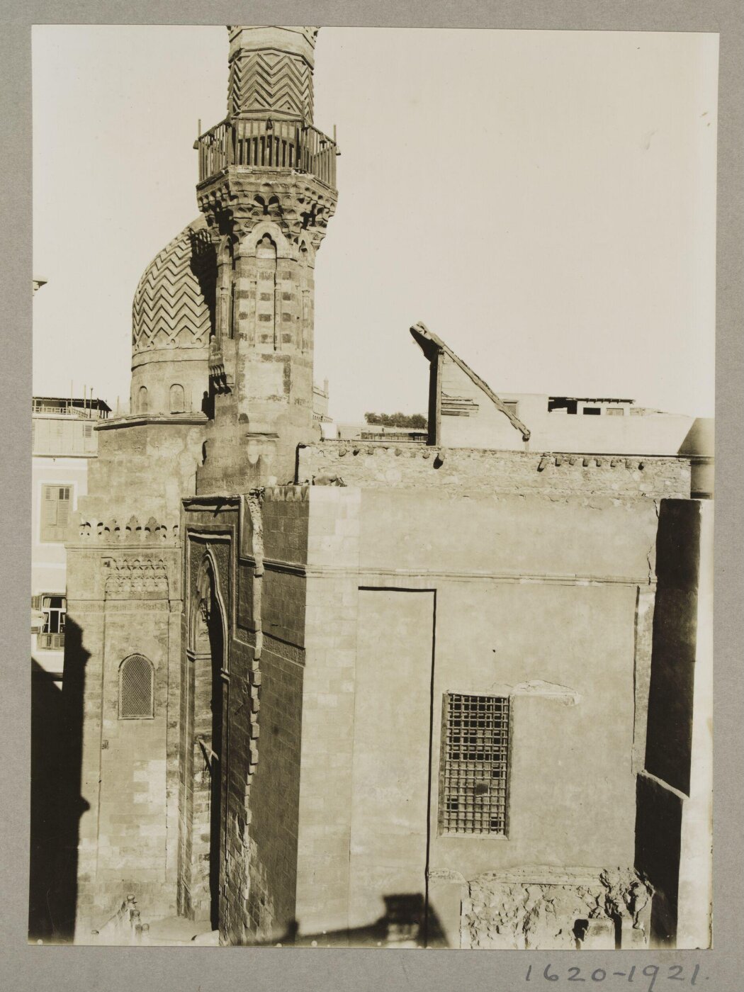 K.A.C. Creswell, The mosque of Mamluk Amir Qanibay al-Muhammadi, Cairo
