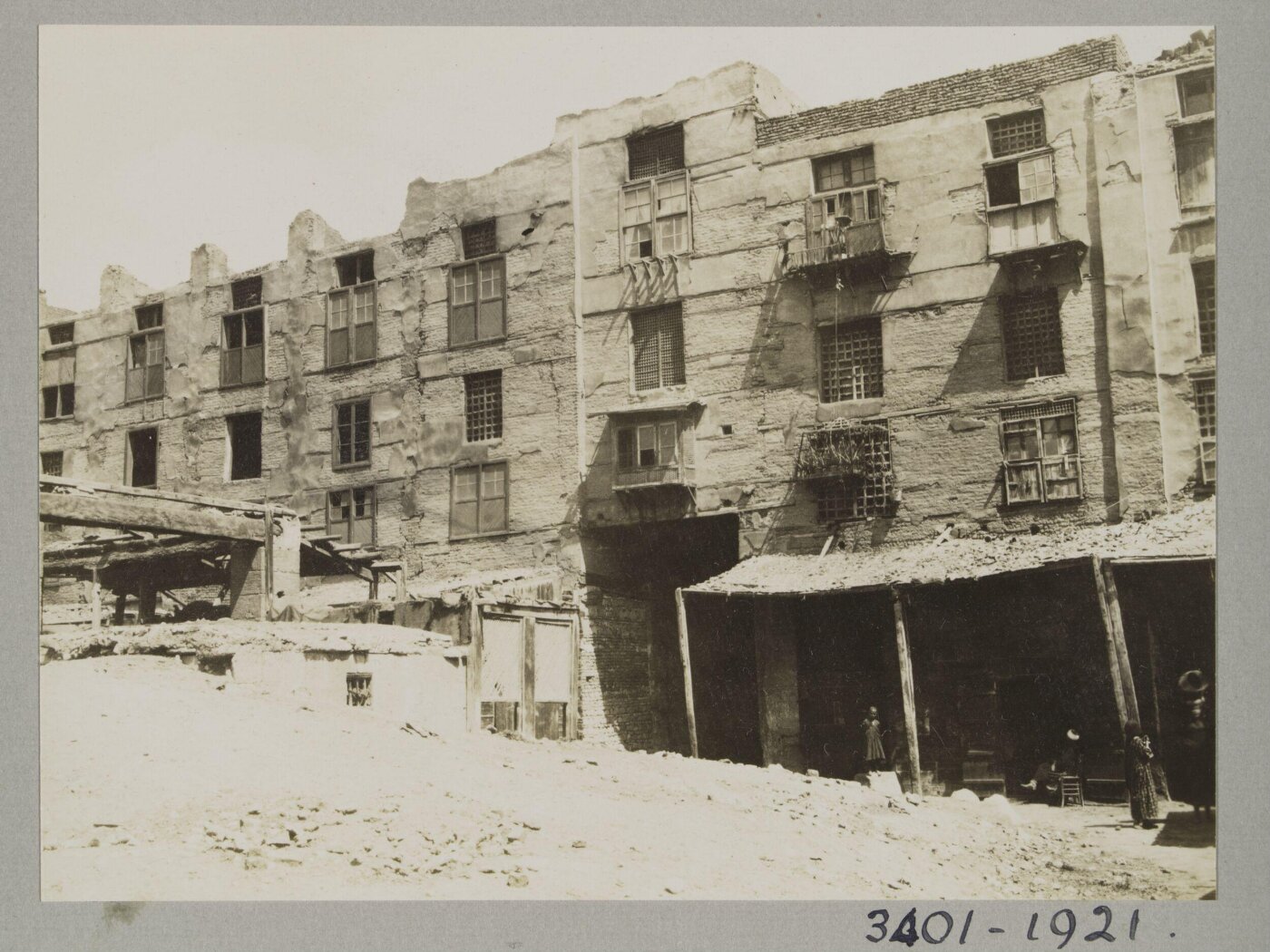 K.A.C. Creswell, Courtyard and inner end entrance of the wikala of Mamluk Amir Qawsun, Cairo