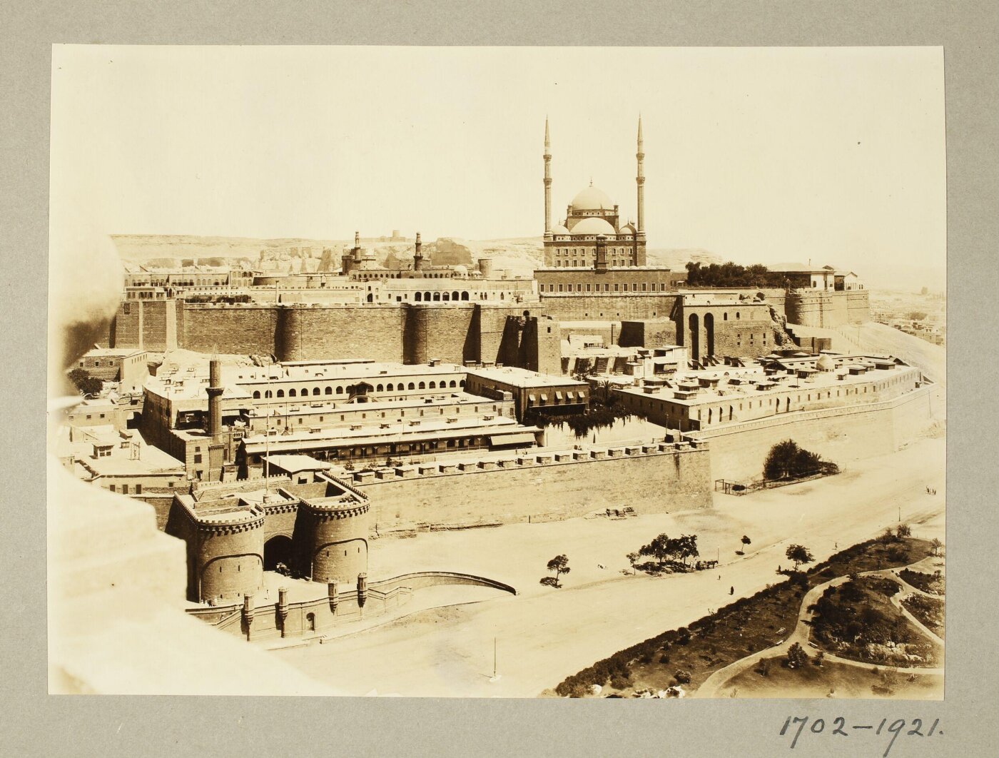 K.A.C. Creswell, View from the minaret of the madrasa of Mamluk Sultan al-Nasir Hasan on the Citadel of Salah el-Din, Cairo