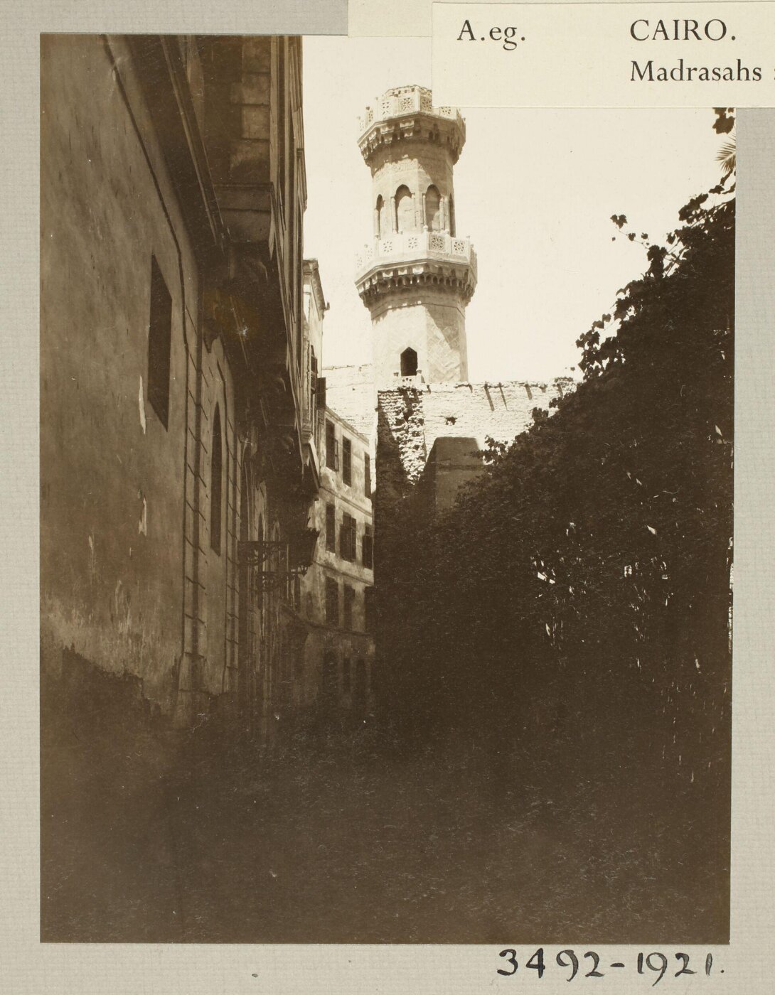 K.A.C. Creswell, minaret of the mausoleum and mosque of Mamluk Princess Tatar al-Hijaziyya, Cairo