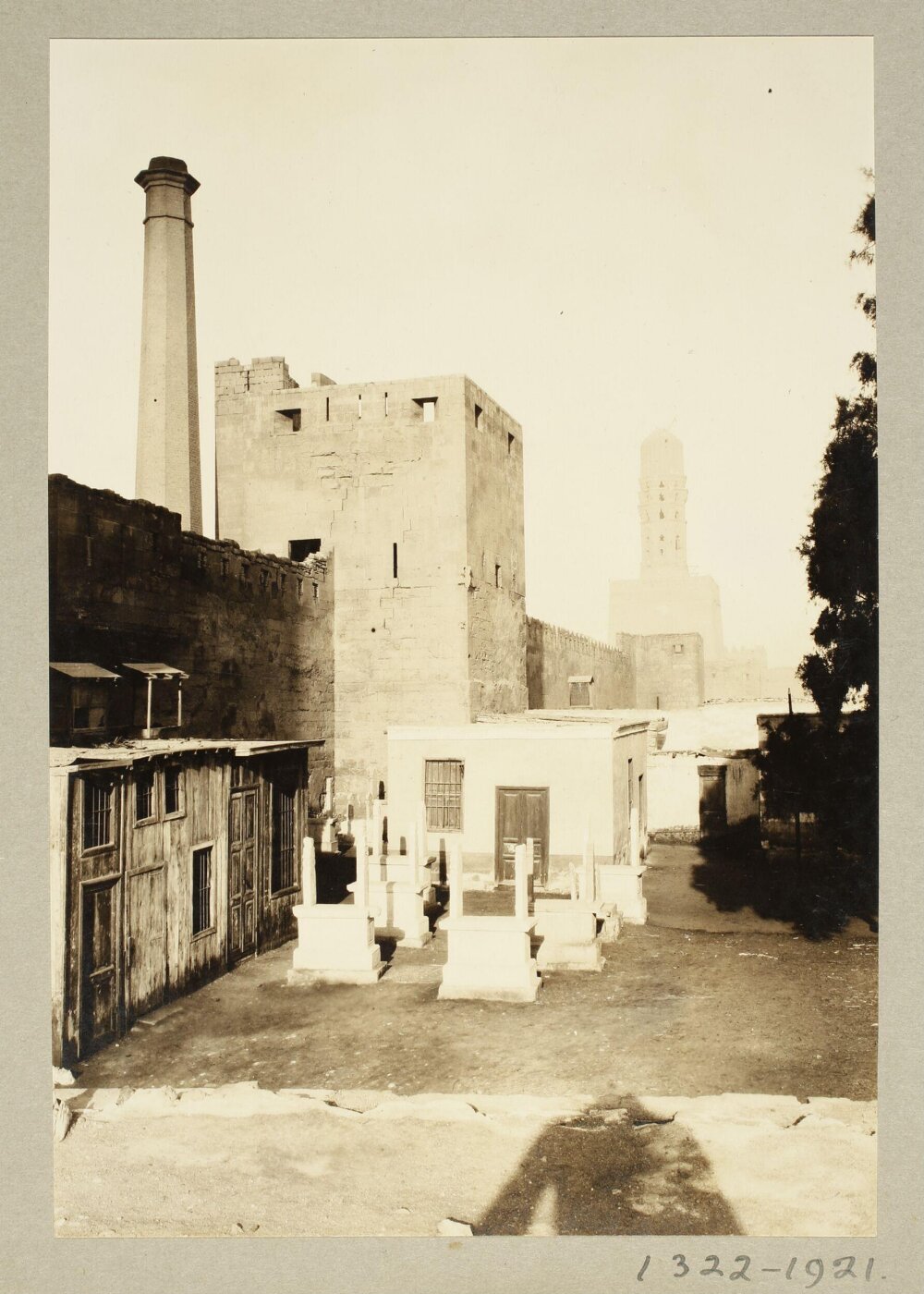 K.A.C. Creswell, North Wall and the minaret of the mosque of Fatimid Khalif al-Hakim, Cairo