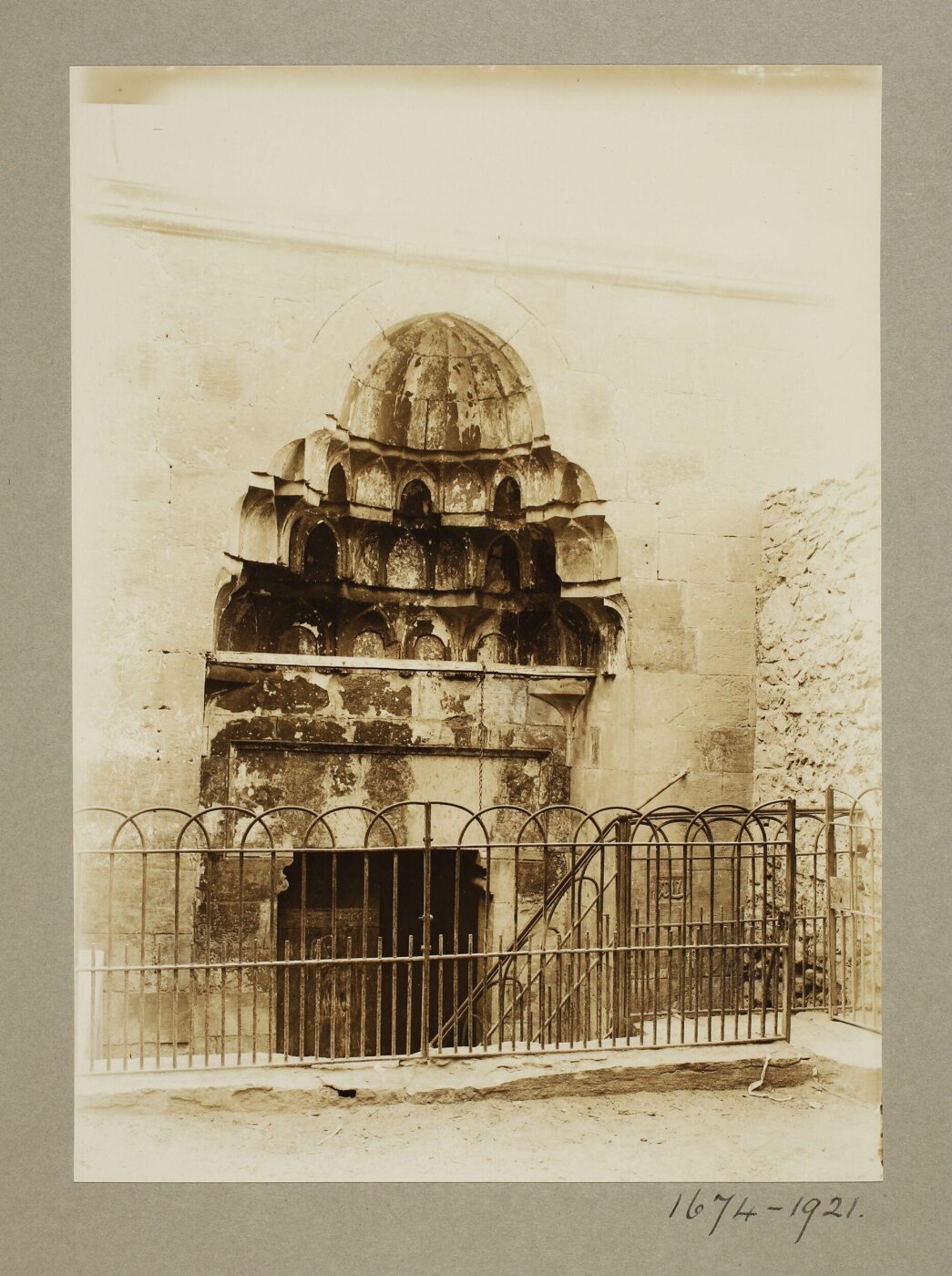 K.A.C. Creswell, Rear entrance to ablution court at the funerary complex of Mamluk Amir Sanjar al-Jawli, Cairo