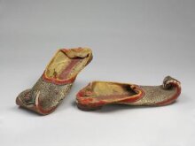 Pair of Slippers thumbnail 1