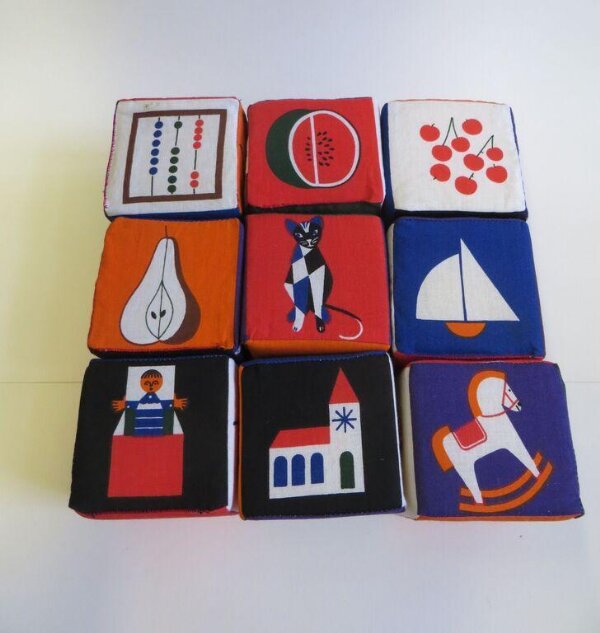 Cloth Bricks | Fredun Shapur | V&A Explore The Collections