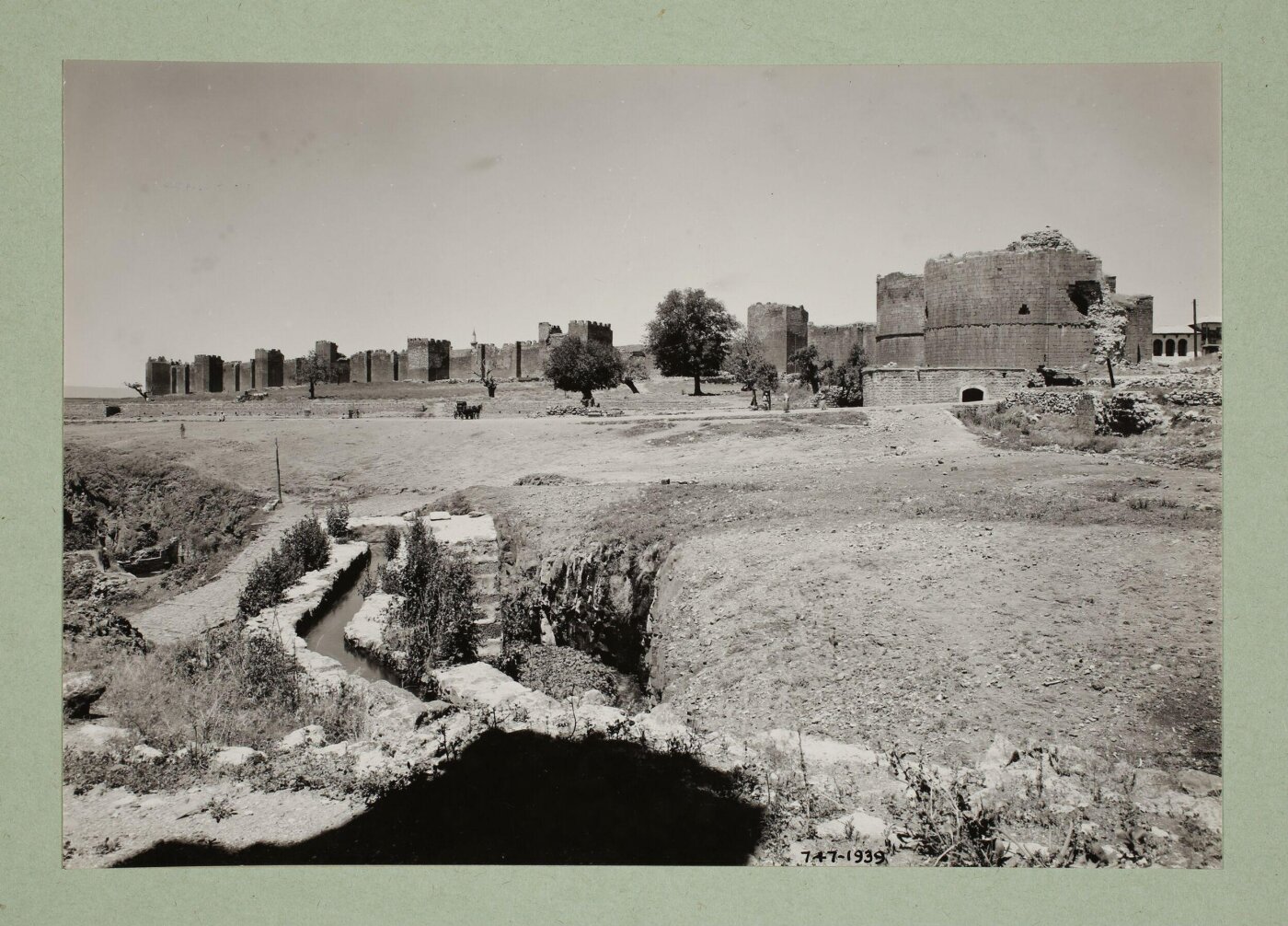 K.A.C. Creswell, City Walls, Diyarbakir