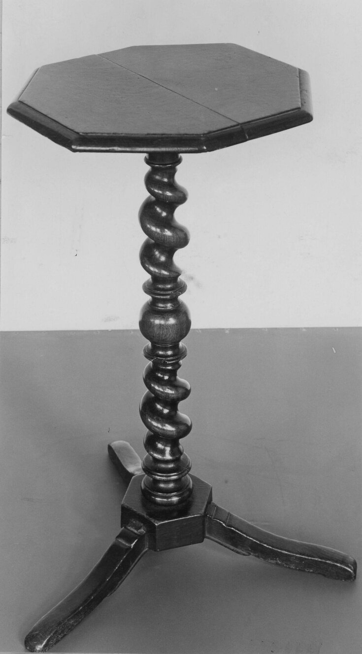 Candlestand top image